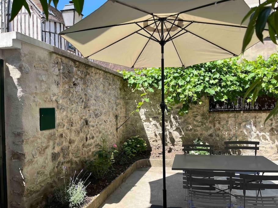 La Belle Du Val Villa Provins Exterior photo